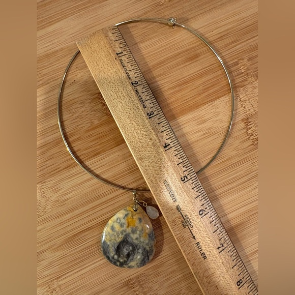 Artisan 🧑‍🎨 Bumblebee 🐝 Jasper Pendant Necklace - Picture 6 of 8